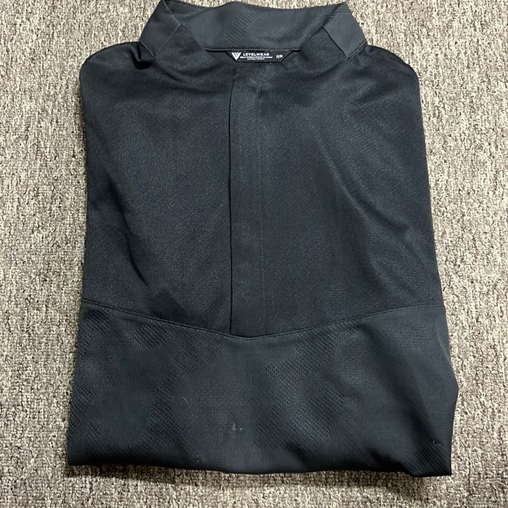 Levelwear 1/4 zip black lightweight pullover size medium